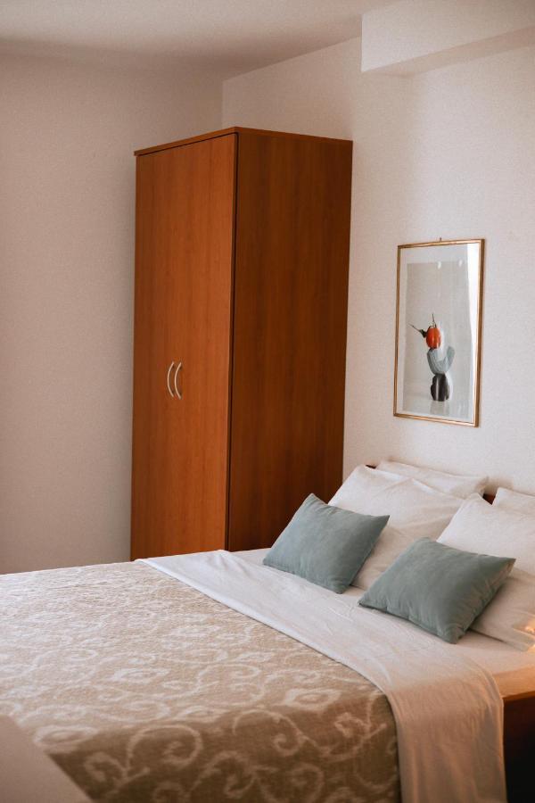 Garden House Vodice Apartamento Exterior foto