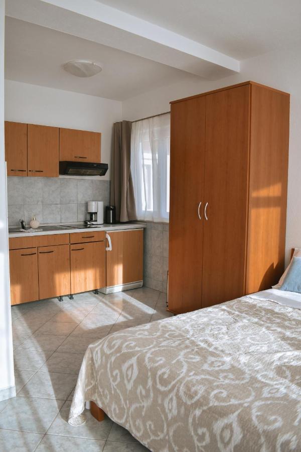Garden House Vodice Apartamento Exterior foto